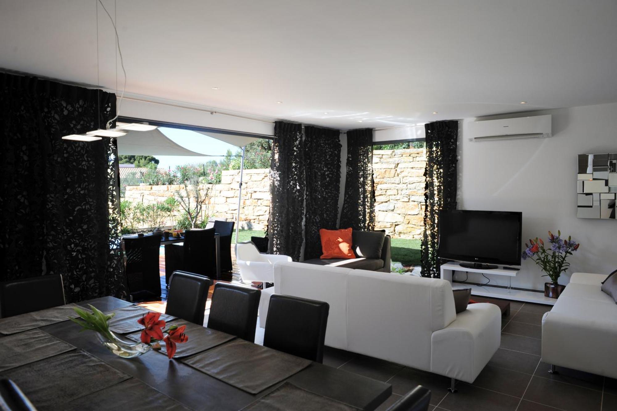 Le Hameau De La Crique De L'Anglaise บ็องโดล ภายนอก รูปภาพ